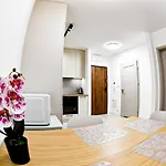 Elegant Two-room Apartment, Sleeps 4, Near Turon Arena, Balcony ,air Condition Apartamento Cracovia