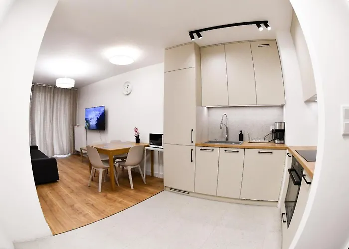 Appartement Elegant Two-room Apartment, Sleeps 4, Near Turon Arena, Balcony ,air Condition