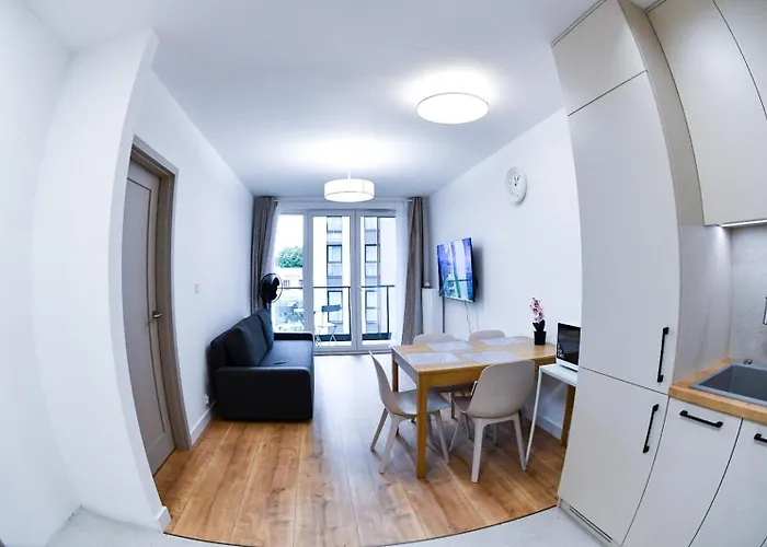 Elegant Two-room Apartment, Sleeps 4, Near Turon Arena, Balcony ,air Condition Appartement *