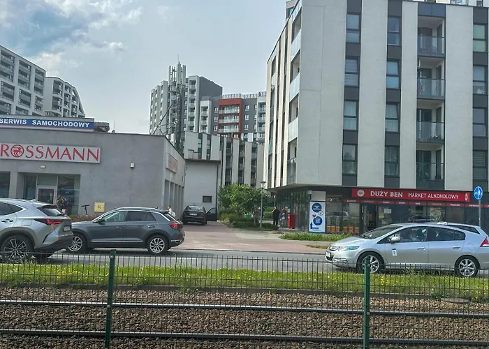 Elegant Two-room Apartment, Sleeps 4, Near Turon Arena, Balcony ,air Condition Appartement Cracovie