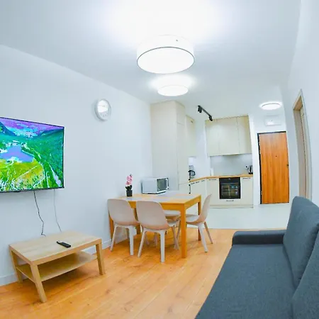 Apartment Elegant Two-room Apartment, Sleeps 4, Near Turon Arena, With Balcony *