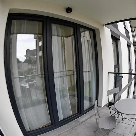 Apartment Elegant Two-room Apartment, Sleeps 4, Near Turon Arena, Balcony ,air Condition *